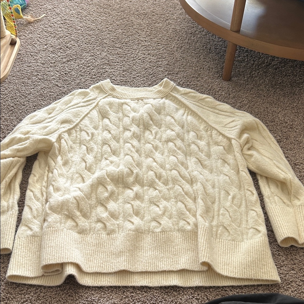Aerie Cream Cable Knit Sweater